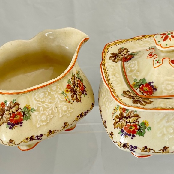 Vintage Myott Staffordshire Bone China Embossed Sugar & Creamer Pattern #FH2909 - Picture 4 of 9